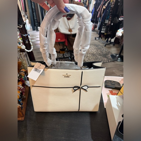 Kate Spade Cream and Black Tote Bag - Picture 1 of 10